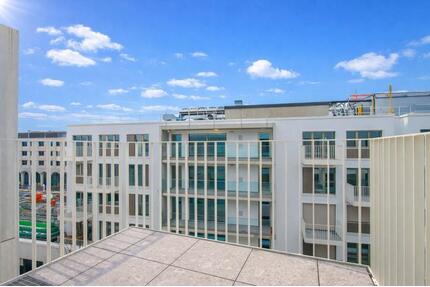 Große 2-Zimmer-Wohnung mit Balkon und Einbauküche - München Aubing-Lochhausen-Langwied