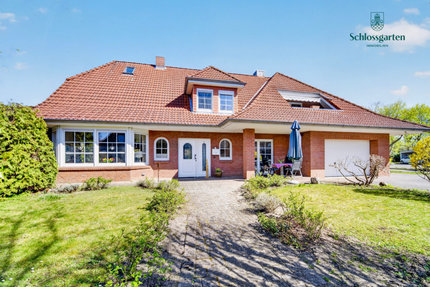 Haus zum Kaufen in Lachendorf 469.000,00 € 245 m²