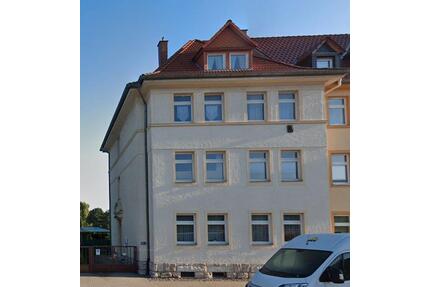 Kernsanierte 3 ZKB-Wohnung im 1OG inkl. Küche und Stellplatz - Mühlhausen (Thüringen)