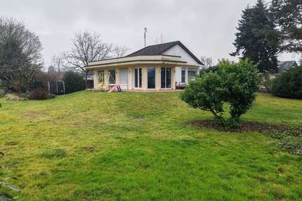 Haus zum Kaufen in Schwarzach 495.000,00 € 233 m²