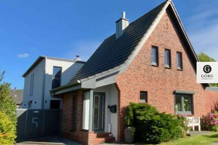 Haus zum Kaufen in Husum 653.000,00 € 210 m²