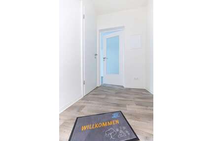 Wohnung zum Mieten in Schönebeck 210,45 € 28.06 m²