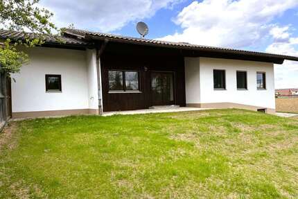 Haus zum Mieten in Obing 1.250,00 € 125 m²