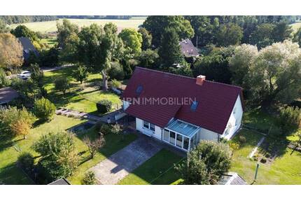 Provisionsfrei - Einfamilienhaus mit Ausbaumöglichkeit, Garage & Bauland! - Wardow / Teschow