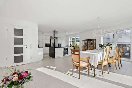 Haus zum Kaufen in Bad Boll 1.250.000,00 € 286 m²