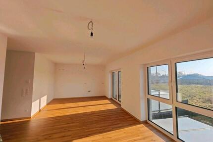 Neubauwohnung 3 ZKB mit Küche,Dachboden und großer Parkfläche - Fürstenau