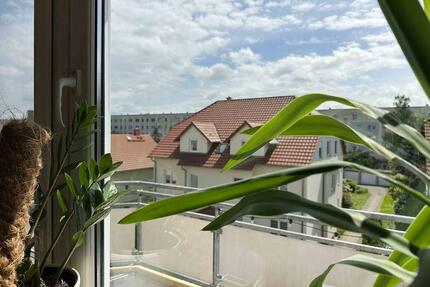 Mit Balkon und Stellplatz. Praktisch und viel Platz - Im Langen Feld - gleich bei HalleRosengarten - Halle (Saale) Damaschkestraße
