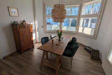 Wohnung Zwischenmiete Juni-Sept 2026 850€ warm, Strom, Internet - Varel