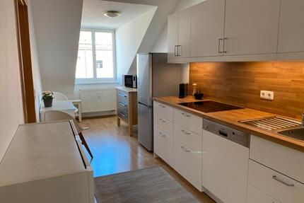 Möblierte 2-Zimmer-Dachgeschosswohnung in München-Haidhausen – 1.
