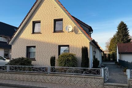 Haus zur Miete 1300€ kalt - 1.700,00&nbsp;EUR Kaltmiete, ca.&nbsp; 122,00&nbsp;m&sup2; in Twistringen (PLZ: 27239)