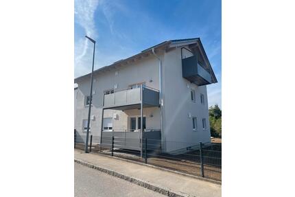 3 Zimmer Wohnung in Pocking - 1.000,00&nbsp;EUR Kaltmiete, ca.&nbsp; 86,00&nbsp;m&sup2; in Pocking (PLZ: 94060)