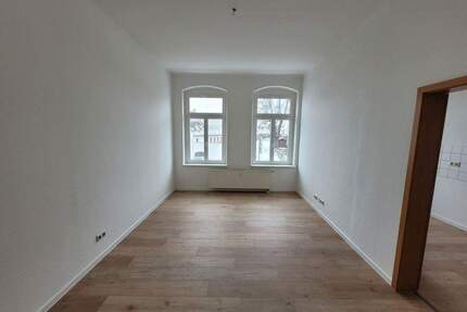 NEU! TOP 3 RAUM- WOHNUNG MIT GROSSER TERRASSE - ERSTBEZUG NACH SANIERUNG - Pirna