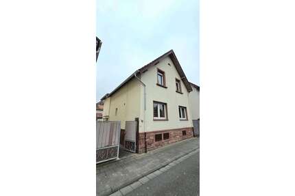 Haus zum Kaufen in Groß-Zimmern 310.000,00 € 120 m²