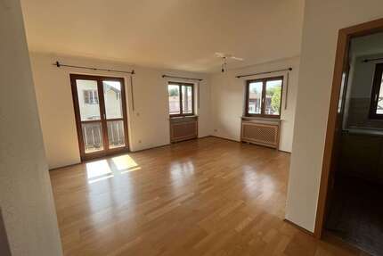 Wohnung zum Mieten in Holzkirchen 850,00 € 56 m²