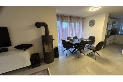 Elegant gestaltete Doppelhaushälfte in Rott am Inn - perfekt für Familien und Paare