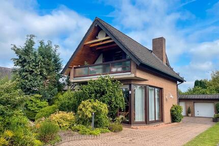 Helle Doppelhaushälfte im Herzen von Kirchweyhe