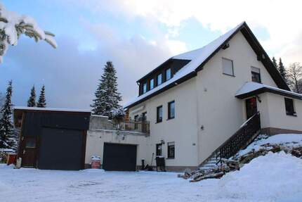 Geräumiges Familienhaus mit Terrassen in Jöhstadt