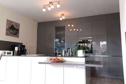 Haus zum Kaufen in Knittlingen 1.230.000,00 € 355 m²