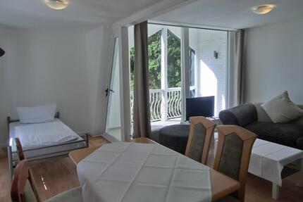 Große Wohnung auf schönem Grundstück - Lütjenburg