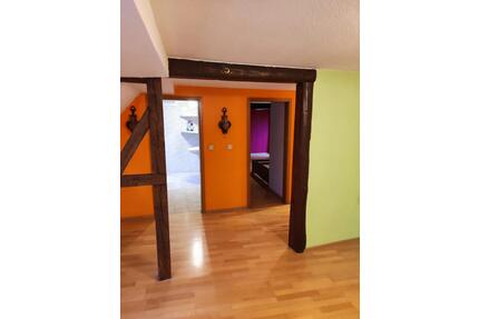 Mansardenwohnung teilmöbliert - 235,00&nbsp;EUR Kaltmiete, ca.&nbsp; 50,00&nbsp;m&sup2; in Stammbach (PLZ: 95236)