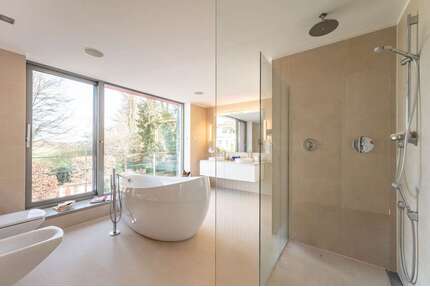 Haus zum Kaufen in Düsseldorf-Ludenberg 2.795.000,00 € 300 m²