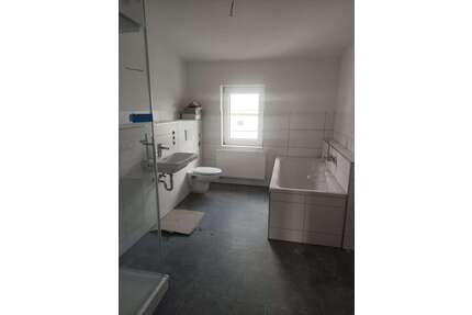 Wohnung zum Mieten in Halle 1.050,00 € 116.6 m²