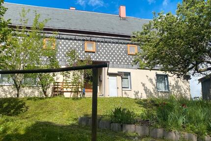 Einfamilienhaus - 37.000,00&nbsp;EUR Kaufpreis, ca.&nbsp; 80,00&nbsp;m&sup2; in Löbau (PLZ: 02708)