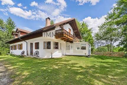 Haus zum Kaufen in Mallersdorf-Pfaffenberg 680.000,00 € 329.28 m²