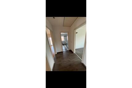 Moderne 3-Zimmer-Wohnung,Balkon, Dusche, Wanne, in Top Lag - Wolfsburg Alt-Wolfsburg