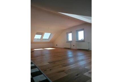 2-Zi DG Wohnung | neu saniert | A+ | Glasfaser | ruhige Sackgasse - Ginsheim-Gustavsburg