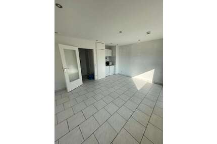 Wohnung zum Mieten in Mönchengladbach 360,00 € 25.7 m²