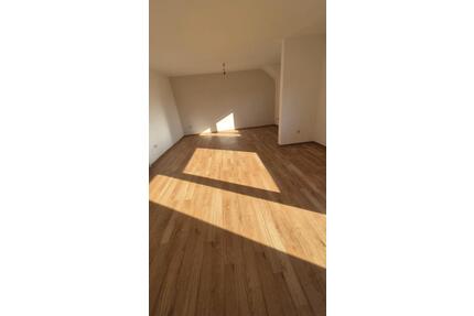 3-Zimmer-Wohnung Dachgeschoss - 757,00&nbsp;EUR Kaltmiete, ca.&nbsp; 82,00&nbsp;m&sup2; in Neuwied (PLZ: 56564)