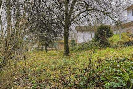 Schönes Grundstück mit viel Potenzial in vorteilhafter Lage und Panoramablick - Hunderdorf