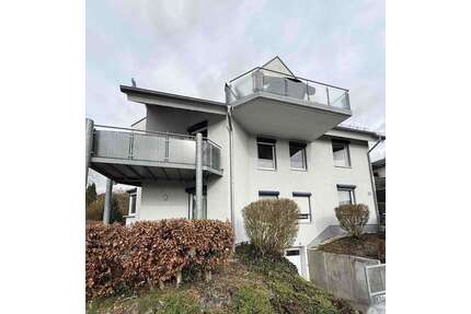 Wohnung zum Kaufen in Bad Camberg 184.000,00 € 77.5 m²