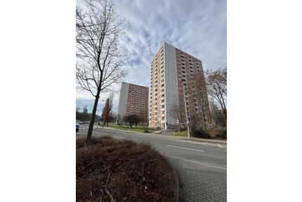 Gamigstraße 22 - schöne 1,5 ZKB Wohnung im 14.OG mit *WBS zu vermieten* - Dresden Prohlis