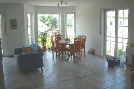 Haus zum Mieten in Ober-Mörlen 1.990,00 € 190 m²