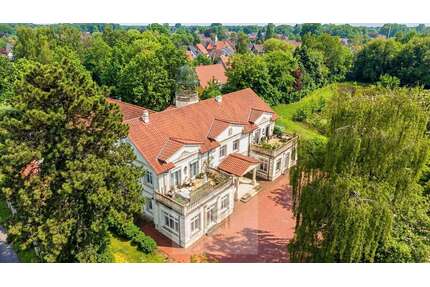 Haus zum Kaufen in Versmold 1.999.000,00 € 498 m²