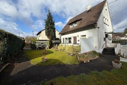 Gemütliches kleines Einfamilienhaus mit Garten zu vermieten - Gummersbach Berstig Süd