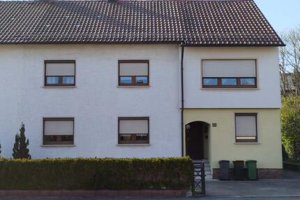Schönes Zweifamilienhaus, gute Wohnlage in NEC, provisionsfrei - Neustadt bei Coburg