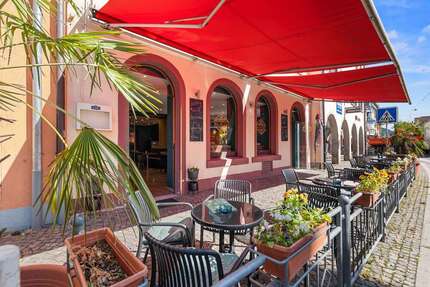 Haus zum Kaufen in Waldkirch 1.200.000,00 € 310 m²