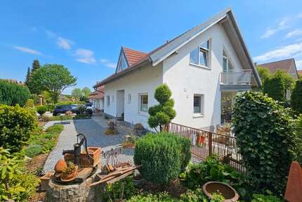 Haus zum Kaufen in Ergoldsbach 599.000,00 € 137.88 m²