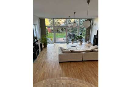 Haus zum Kaufen in Hamburg 840.000,00 € 214 m²