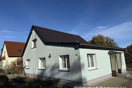Einziehen statt sanieren: Bauernhaus mit guter Substanz - Dach erneuert, Heizung 2018 - Golßen Zützen