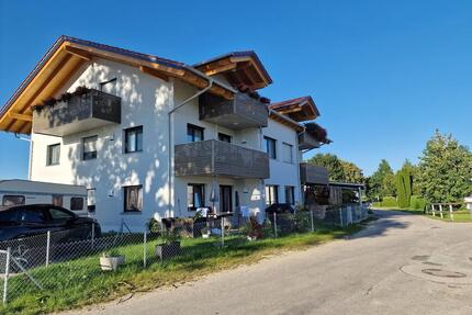 Stilvolle, barrierefreie 3-Zimmer-Wohnung mit Balkon - Aham