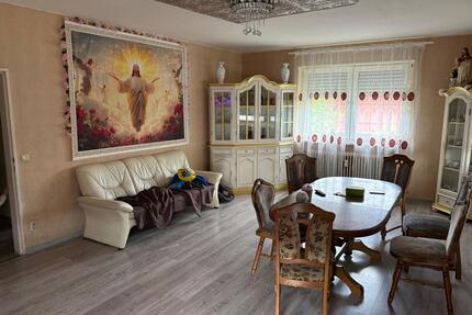 3 zkb in Burbach - 900,00&nbsp;EUR Kaltmiete, ca.&nbsp; 110,00&nbsp;m&sup2; in Saarbrücken (PLZ: 66115) West