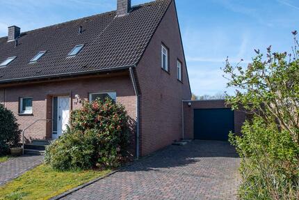 Gut geschnittene Doppelhaushälfte in Geldern Hartefeld