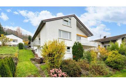 Großzügiges EFH mit Einliegerwohnung & Ausbaureserven - schöner Ausblick und sonniger Garten - Rudersberg