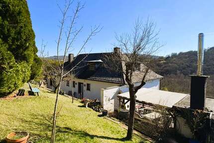 Haus zum Kaufen in Herborn 299.000,00 € 176 m²