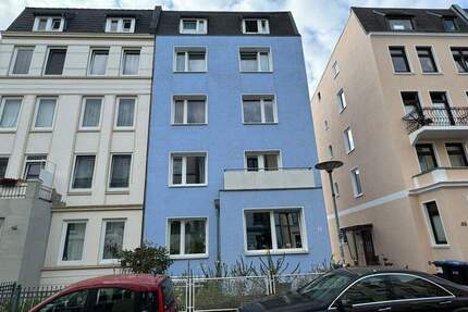 Gepflegtes Mehrfamilienhaus mit 5 Wohnungen und 4 Garagen in Lübeck- St. Lorenz-Nord - Lübeck - St. Lorenz-Nord St. Lorenz Nord