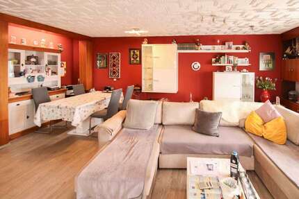 Haus zum Kaufen in Bad Urach 295.000,00 € 104 m²